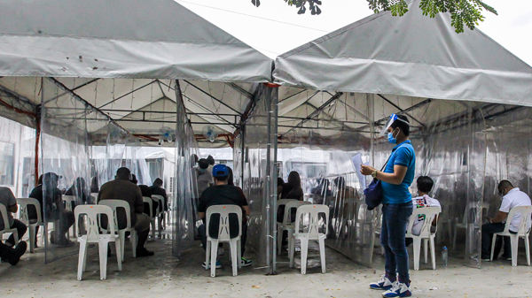 馬尼拉降低隔離等級 繼續「封城」至4月30日