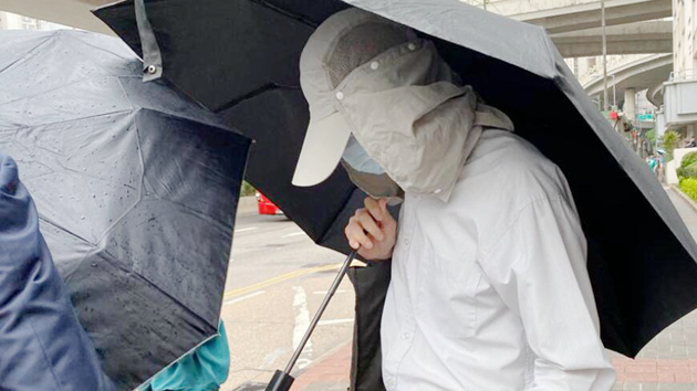 擅入派位系統偷看兒子升中派位成績 教育主任被控10罪今受審