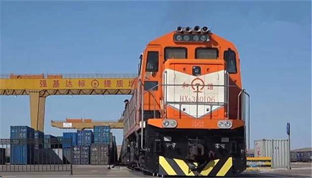 中歐班列成為穩定的對外貿易通道 經滿洲里站出入境中歐班列突破萬列