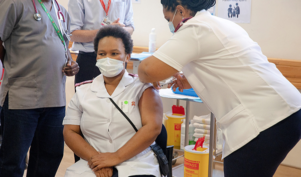 南非政府暫停使用強生新冠肺炎疫苗