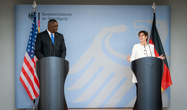 美防長宣布增加500名在德駐軍 德防長稱是強烈團結信號