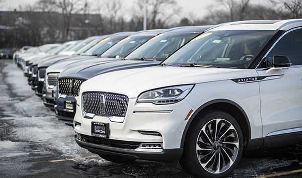 報告：未來10年全球車企軟件開發成本將增長83%