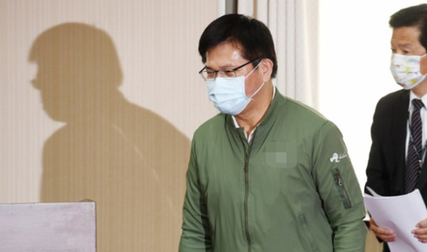 台灣交通部門負責人為列車出軌事故請辭 已被批准