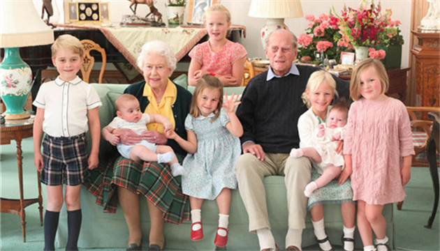 圖集｜罕見曝光 英國皇室公布菲臘親王與7曾孫溫馨家族照