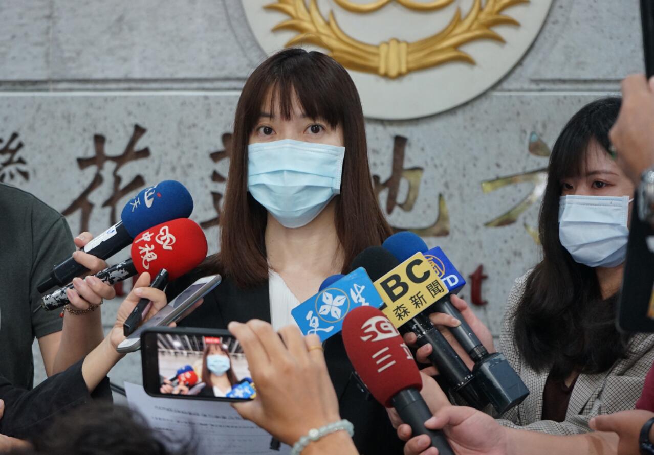 台檢方證實太魯閣號撞擊前有人在鐵軌旁 身份待確認