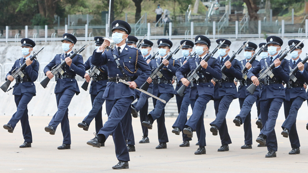 有片 | 紀律部隊演中式步操振士氣 林鄭月娥到場觀看