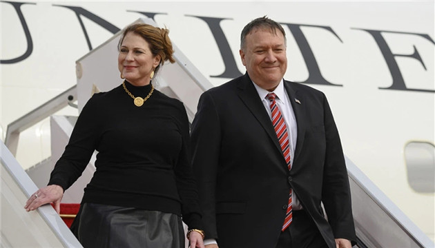 要求員工幫辦私事逾百次 報告：蓬佩奧夫婦涉嫌違反道德準則