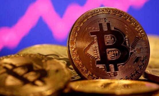 加密貨幣出現崩盤式行情 比特幣日內跌超10%