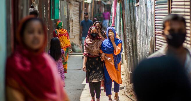 再刷新紀錄！印度單日新增新冠確診超26萬