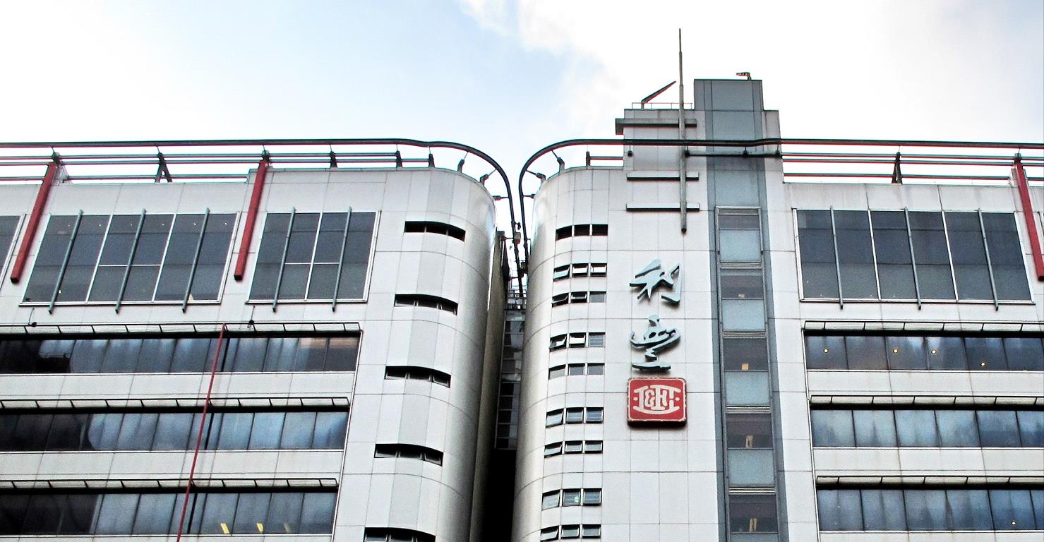 傳馮氏兄弟售手袋品牌Delvaux