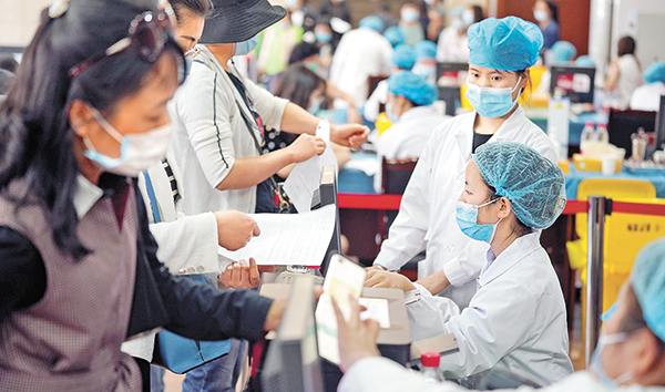 內地疫苗接種超2億劑次 衛健委要求確保二次接種8周內完成