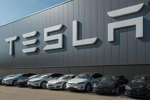 美兩參議員去信當局就Tesla自動駕駛安全提出質疑