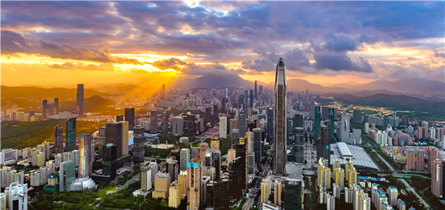 青春 奮鬥 創新 時尚 著名作家訪福田 尋覓CBD文化新韻