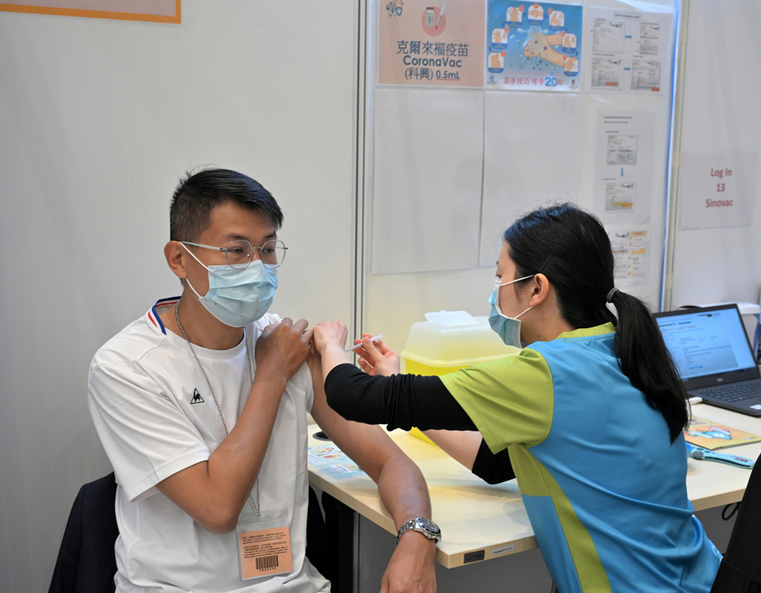近42萬市民完成兩劑疫苗接種