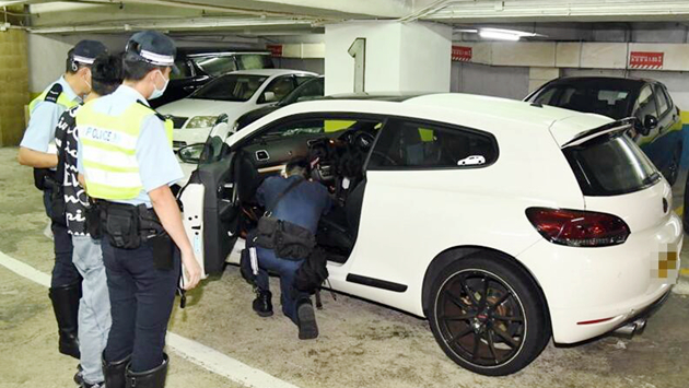 警方尖沙咀截查私家車 司機涉藥駕被捕
