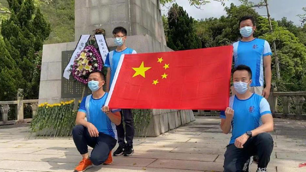 港青赴抗日英雄紀念碑緬懷英烈 了解國家歷史