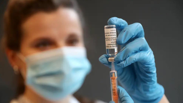 英國過半人口已接種至少一劑新冠疫苗
