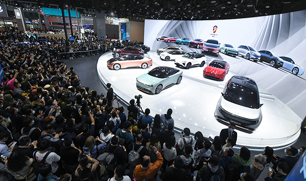 造型亮眼引爆上海車展  恒大汽車搶佔市場底氣足