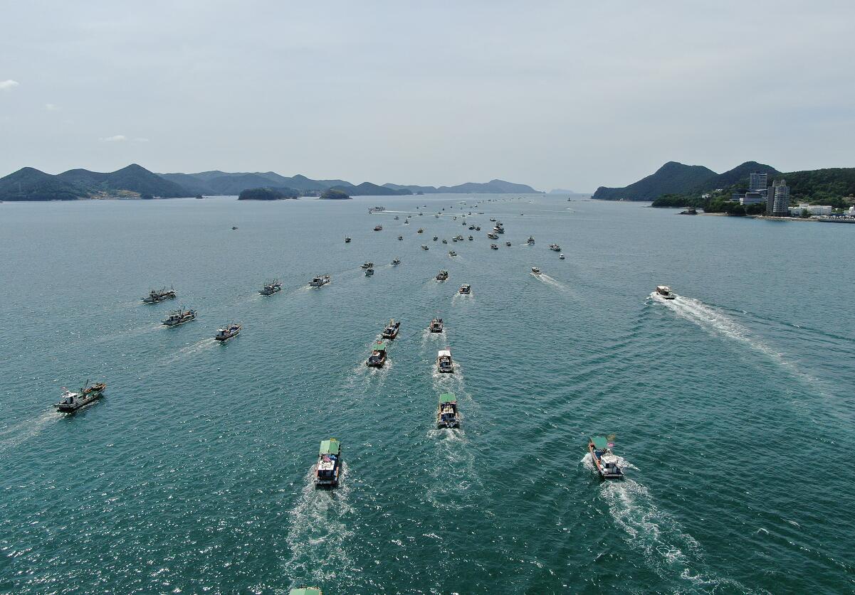 韓國350艘漁船出海 抗議日本核廢水入海決定