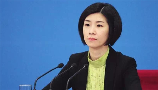 多次亮相總理記者會 「翻譯女神」張璐履新外交部翻譯司副司長 