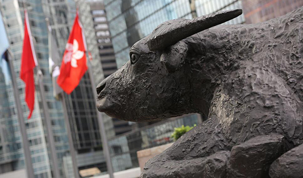 恆指升百點高位收市 小米跌逾3%