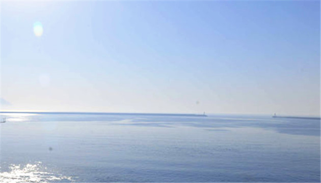 青島海域兩艘外輪相撞事故造成船舶溢油入海約400噸