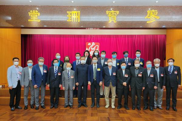 徐英偉到潮總解說完善香港選制安排 讚賞潮總對香港的貢獻