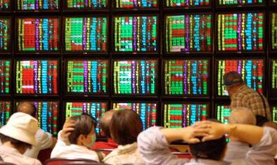 傳產族群漲勢續強 中鋼長榮領頭衝