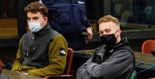 兩名美國遊客11刀捅死意大利警察 被判終身監禁