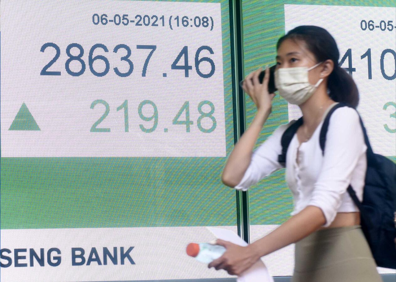 北水重臨港股成交增59% 友邦滙控小米成升市火車頭