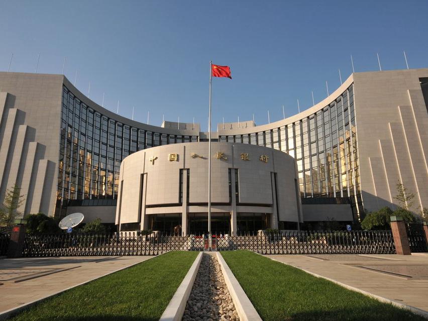 人行開展100億元逆回購操作 中標利率為2.2%