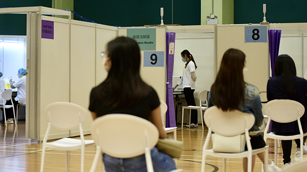 2人接種復必泰後離世 專家委員會：暫無證據顯示與疫苗有關