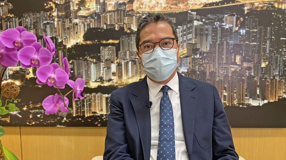 黃偉綸介紹建築署在職母親故事