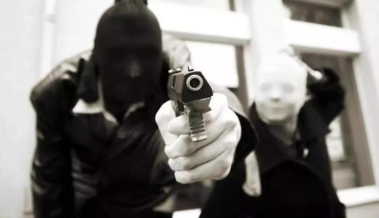 專搶劫亞裔家庭 美國團夥首腦被判監40年