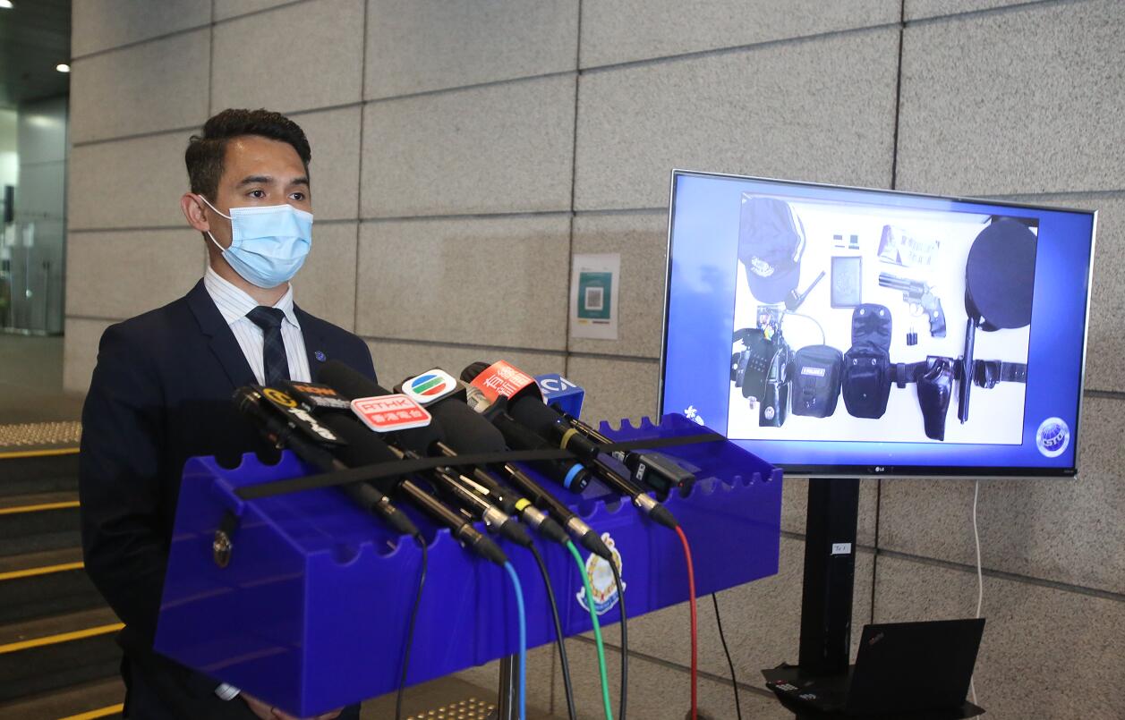 涉穿疑似警服拍攝及傳播不雅影片 2男被捕