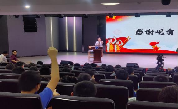 「典」亮青春，與法同行!坪山區司法局開展校園普法講座