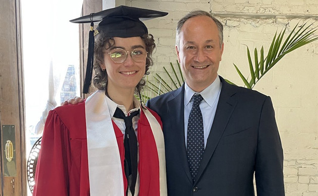 賀錦麗繼女大學畢業 立志投身時尚設計界