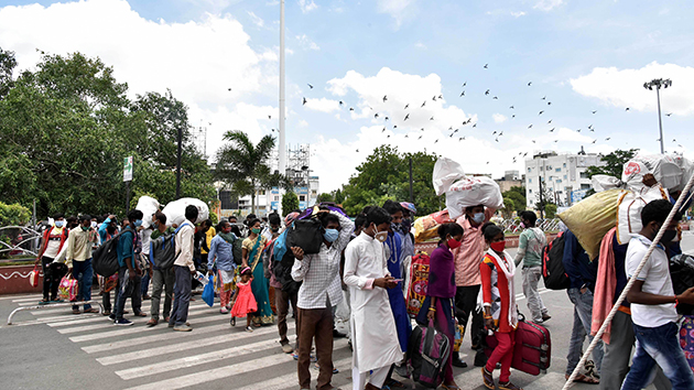 星收緊防疫措施 新德里第四次延長「封城」
