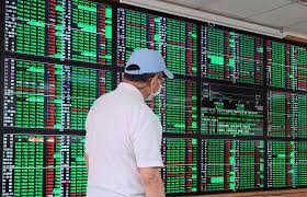 台股開盤重挫逾500點 短線大盤已有超跌跡象