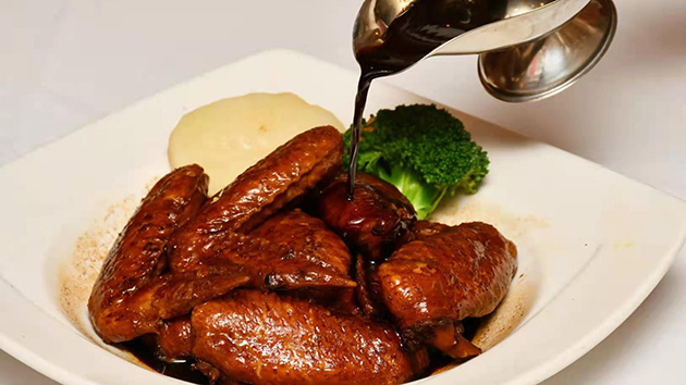 【美食】港式懷舊風味名菜 瑞士雞翼始祖飄香