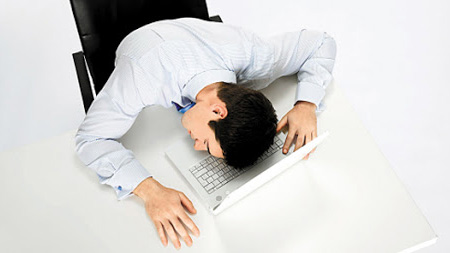 世衛：每周工時逾55小時 增加心臟病和中風死亡風險