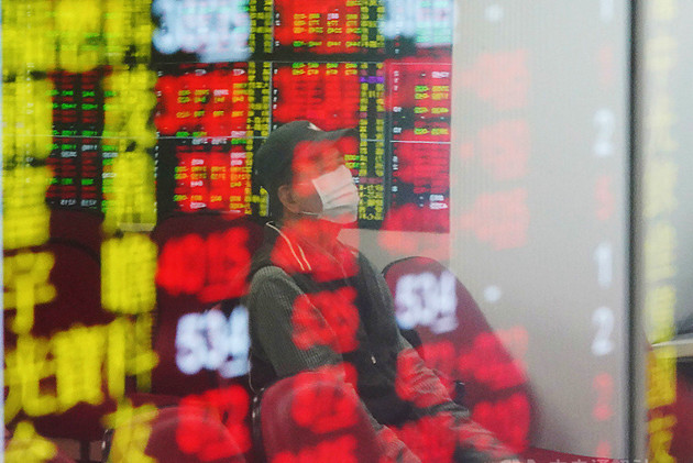 台積電股價早盤彈漲16元 市值增新台幣4148億元