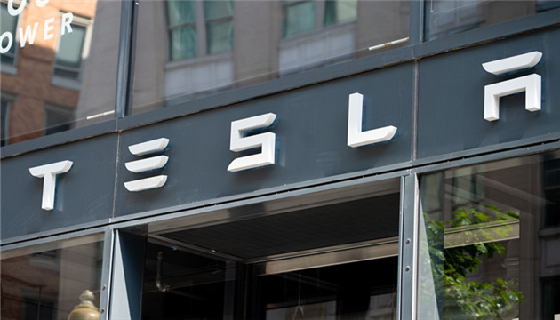 特斯拉撞傷浙江兩名執勤交警 警方通報：傷員正在搶救