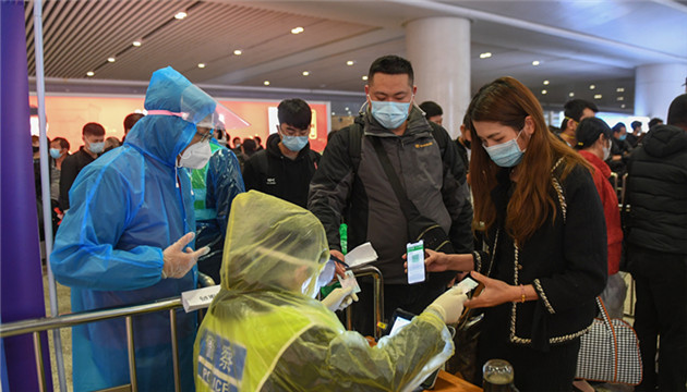 1名自俄赴華旅客涉嫌篡改檢測報告獲刑一年