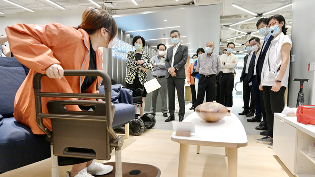 行政會議非官守議員參觀樂齡科技教育及租貸服務中心