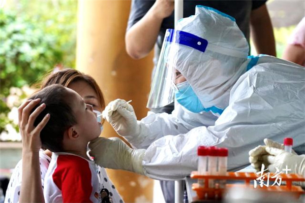 圖集｜戰疫一線的深圳醫護