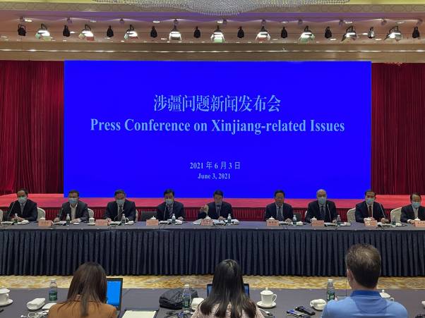 美西方反華勢力炮製新疆「強迫勞動」謊言 自治區發言人：剝奪各族群眾合法勞動權利