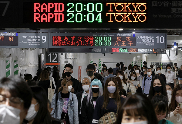 民眾抗疫疲勞 日本東京大阪部分地區外出人潮增加