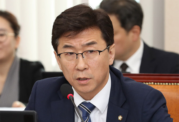 非法房產投機引民憤 韓執政黨決定勸退12名議員