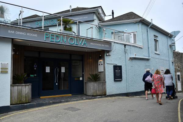 G7安保和媒體人員入住酒店爆疫 距會場僅1英里
